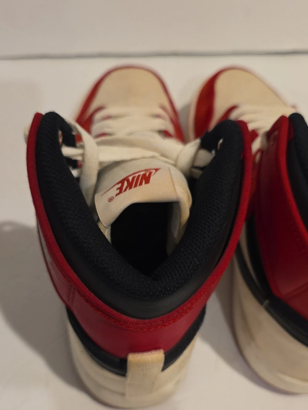Nike Red Black White High-Top Sneakers 2013 Ajko Size 8 Chicago Jordan 1 Ajko